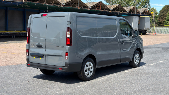 Renault Trafic Swb Diesel SL30 Blue dCi 130 Advance [Safety] Van - Image 10
